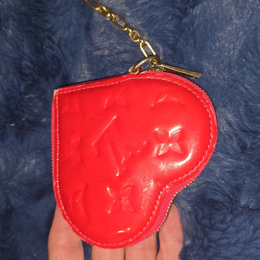Louis Vuitton Heart Pouch - Picture 2 of 8